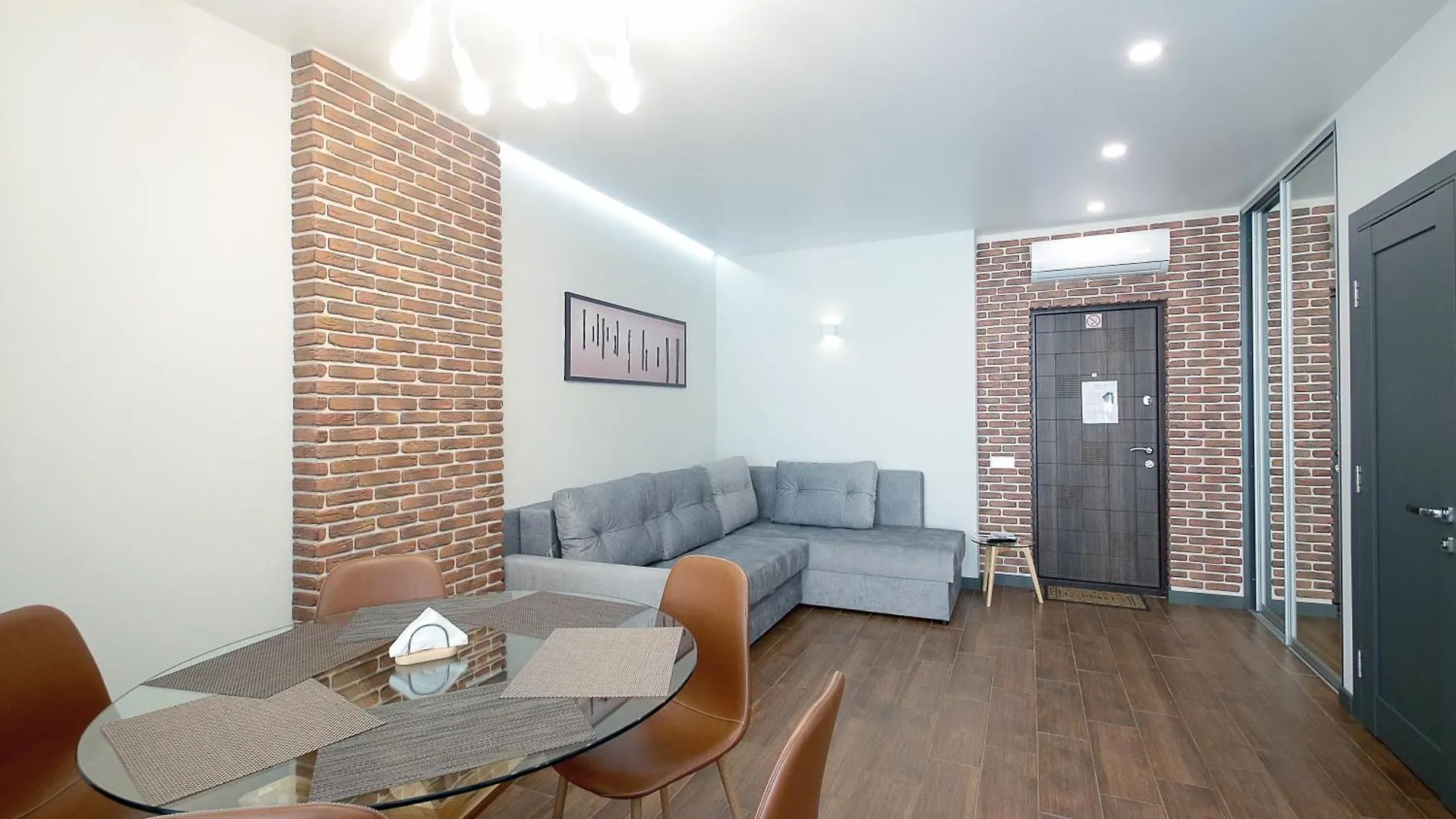 Smart Apart Center Lviv Apartment